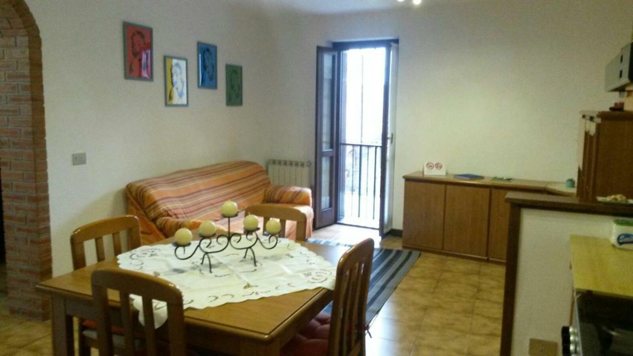 Casa Vacanze Dalia Marone Bagian luar foto